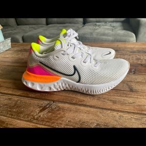 Women’s Nike Renew Run
